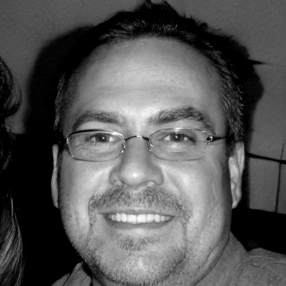 Carlos Mendoza - Experto en Planificación Financiera